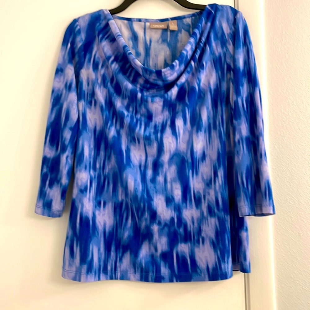 3/$15 - Chicos blouse